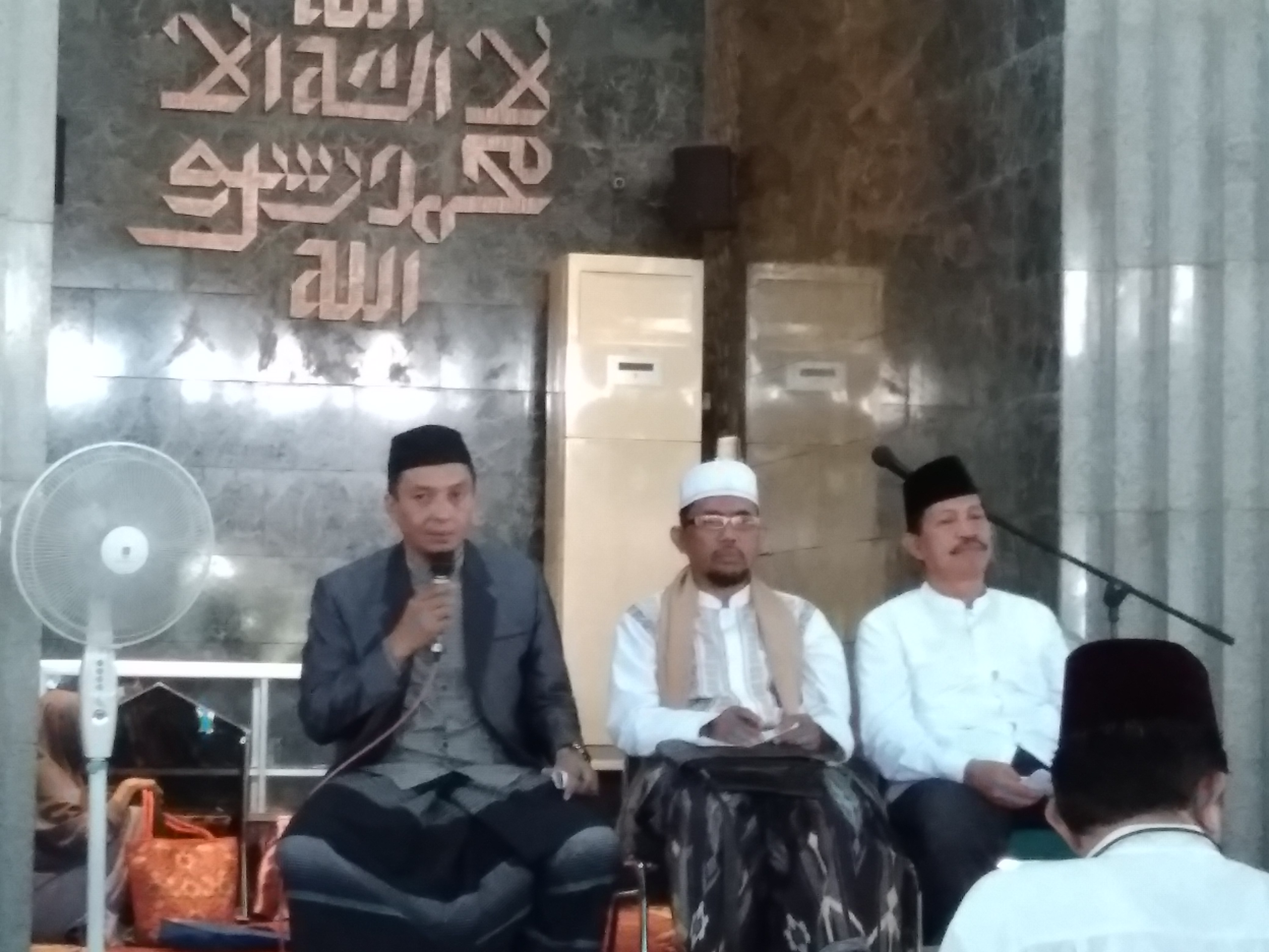 Gambar Dosen UIN Alauddin Jadi Narasumber Diskusi di Masjid Al-Markaz Makassar